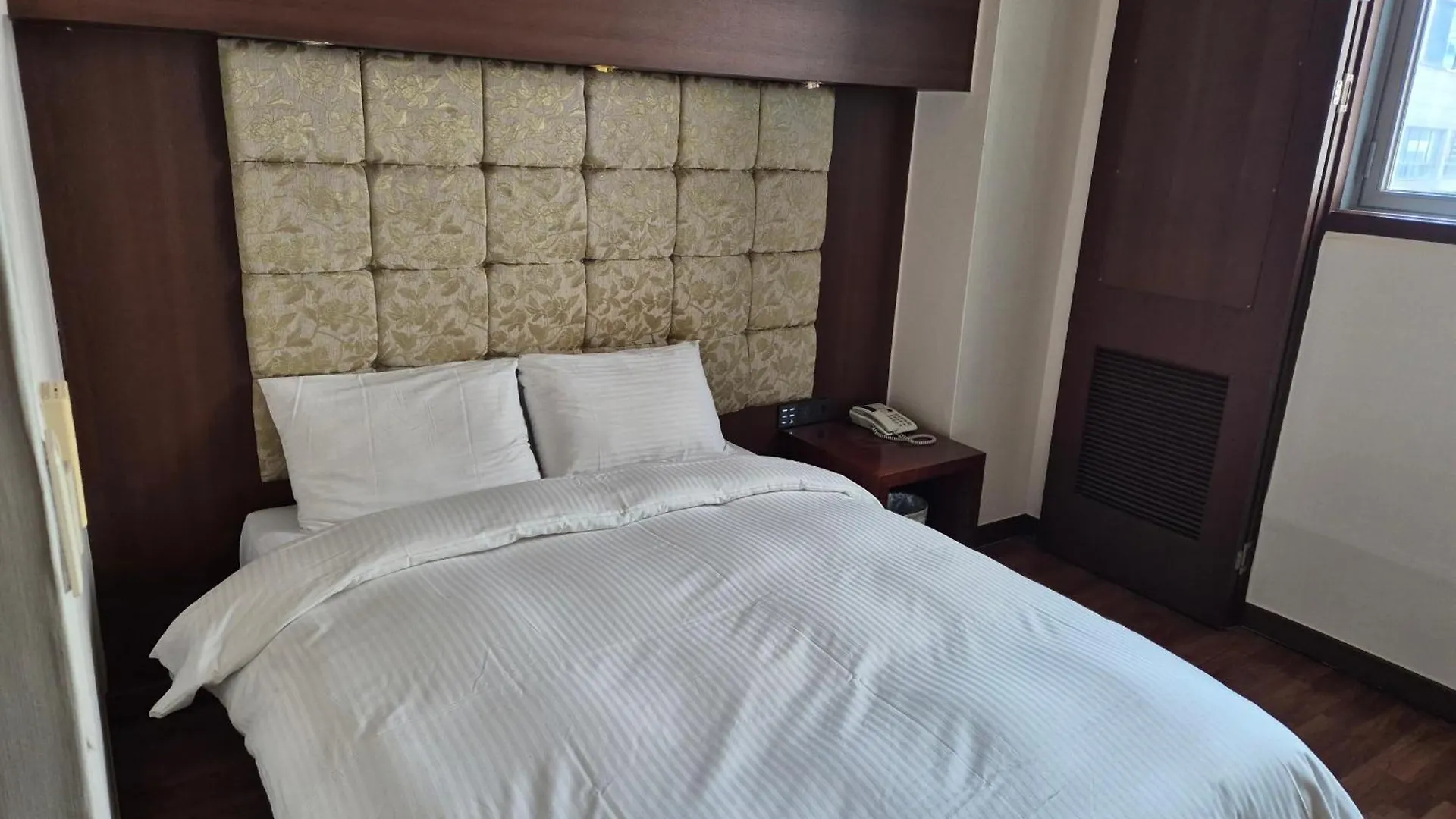 ***  Incheon Airport Hotel Zeumes Korsel