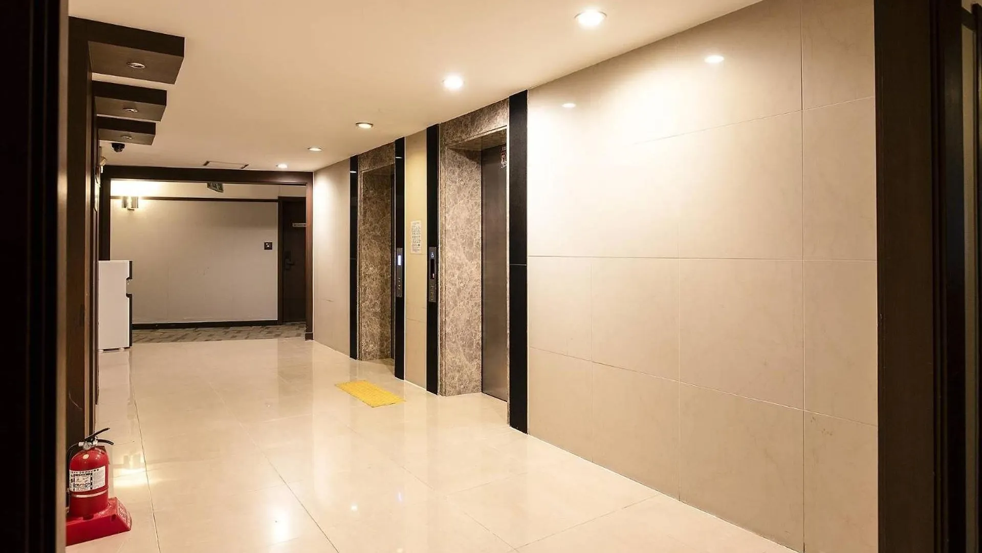 Incheon Airport Hotel Zeumes