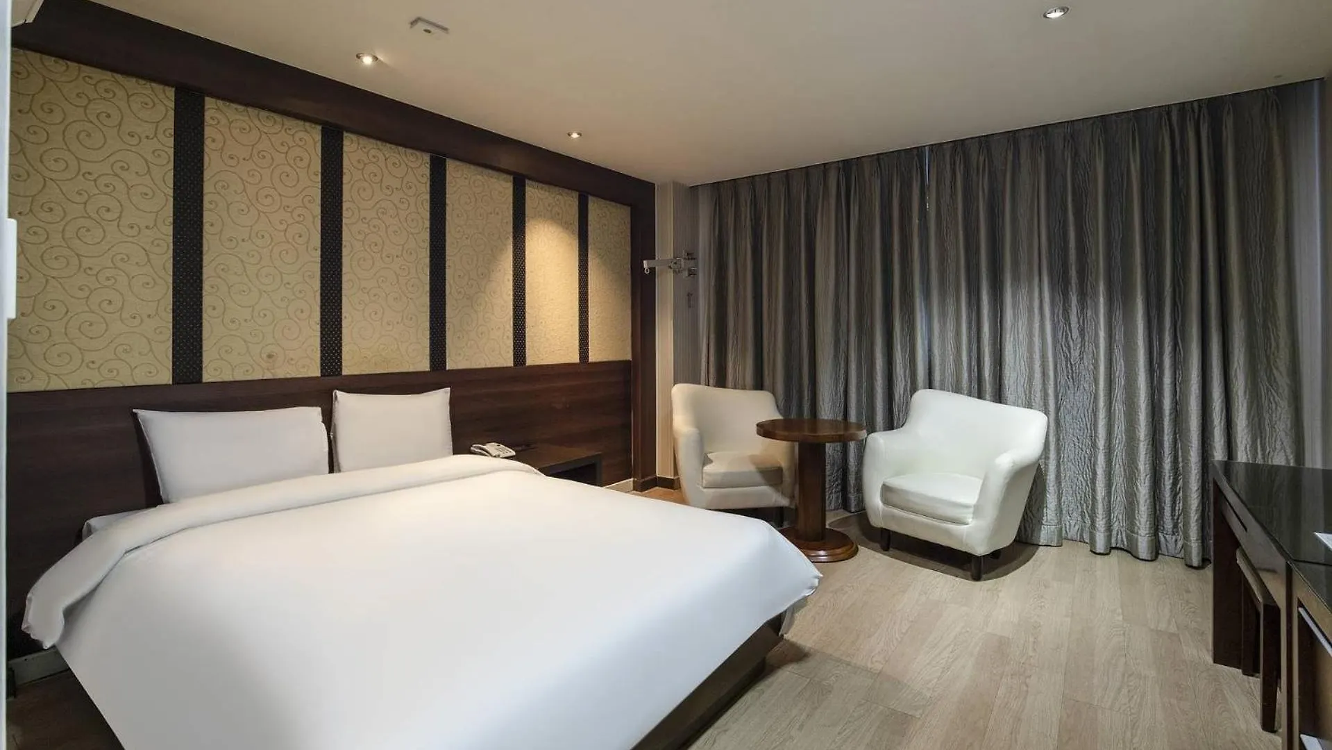***  Incheon Airport Hotel Zeumes South Korea