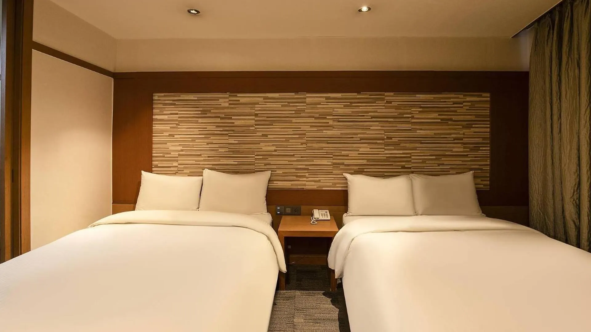 Incheon Airport Hotel Zeumes 3*,